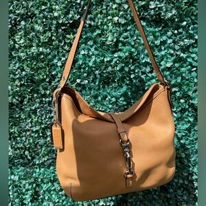 Coach Hobo No 9266 Tan Handbag with clip lock